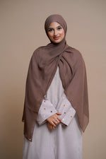 Load image into Gallery viewer, Heart-shaped hand-sewn abaya (PINK)