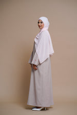 Load image into Gallery viewer, Heart-shaped hand-sewn abaya (PINK)