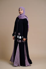 Load image into Gallery viewer, PREMIUM FLORAL DETAILED BLACK OPEN ABAYA WITH ORGANZA PANELS