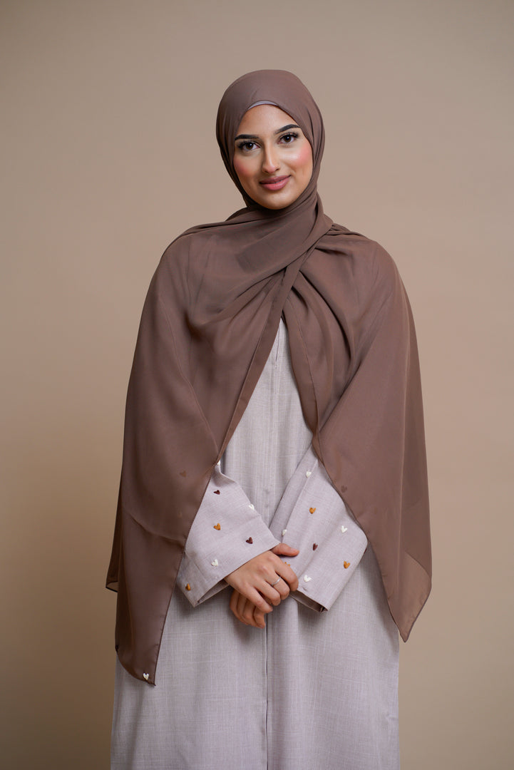 Heart-shaped hand-sewn abaya (PINK)