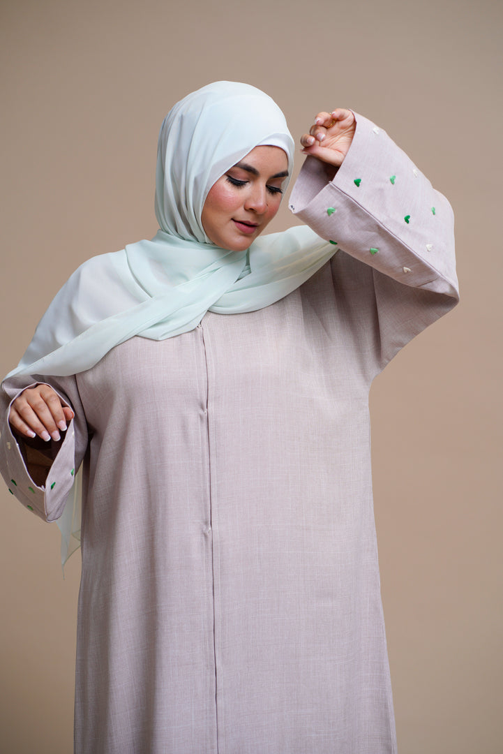 Heart-shaped hand-sewn abaya (PINK)