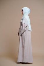 Load image into Gallery viewer, Heart-shaped hand-sewn abaya (PINK)
