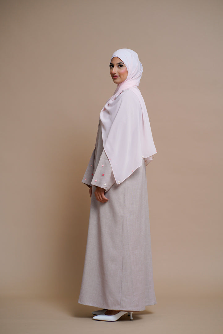 Heart-shaped hand-sewn abaya (PINK)