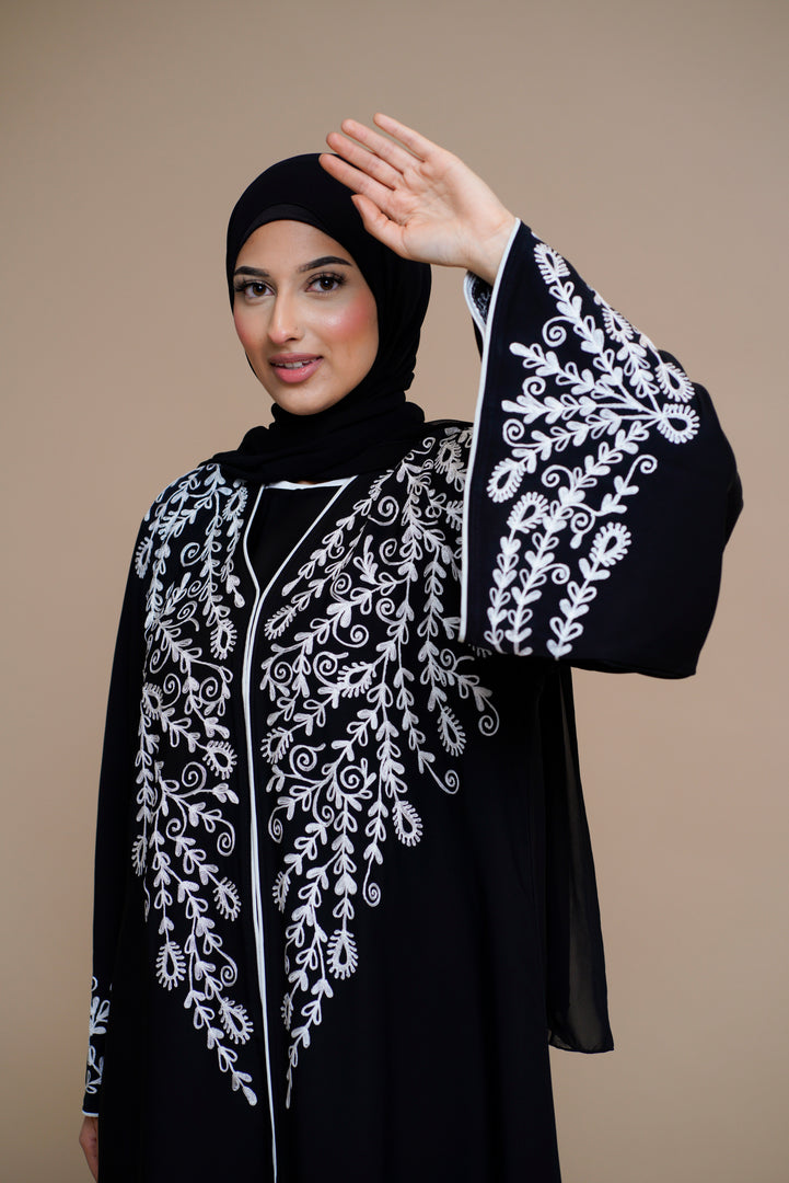 Classic Abaya with intricate embroidery - Black.