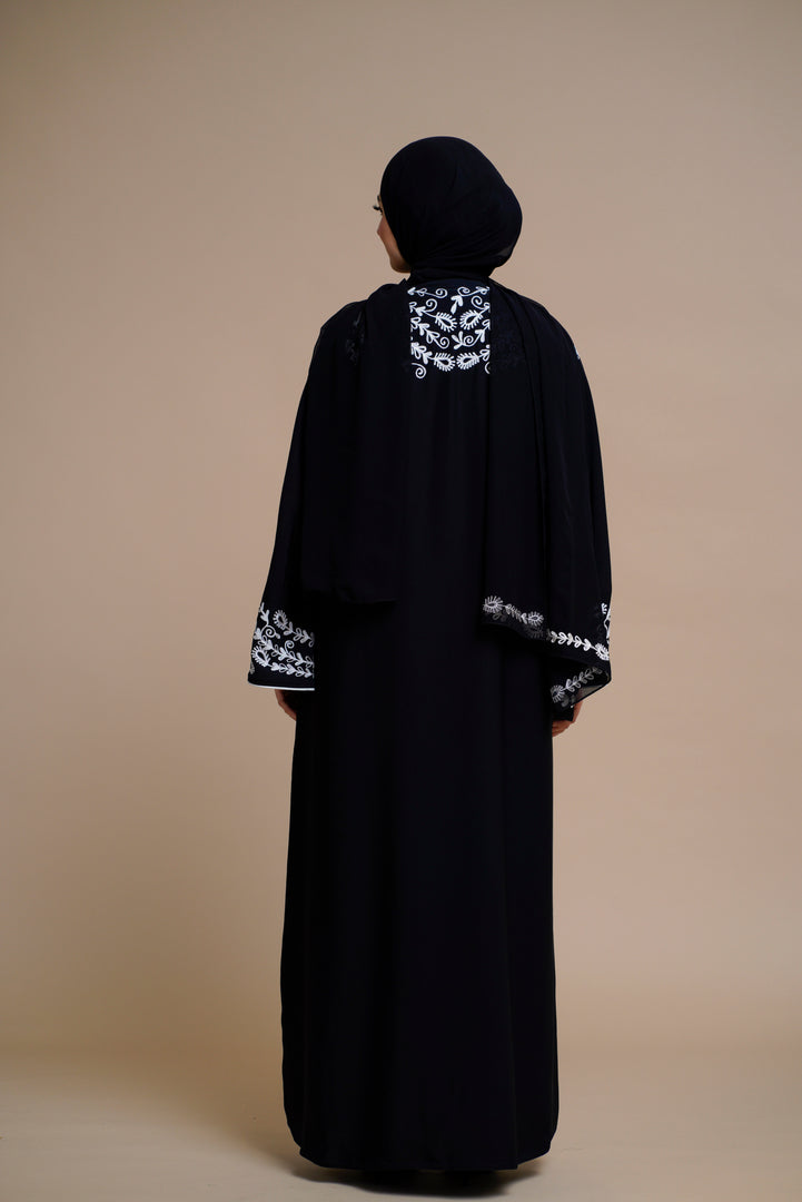 Classic Abaya with intricate embroidery - Black.