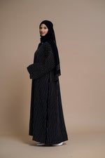 Load image into Gallery viewer, Luxury shiny Abaya with Extensive Embellishments (Black)
