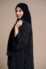 Load image into Gallery viewer, Luxury shiny Abaya with Extensive Embellishments (Black)
