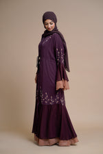 Load image into Gallery viewer, Embellished contrast-color abaya with laser-cut work
